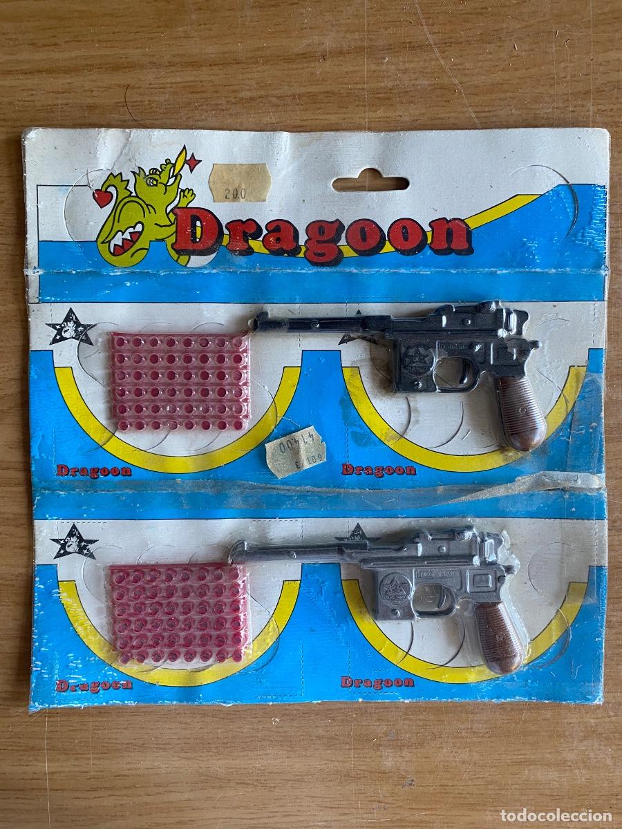 Juguetes antiguos y juegos de colecci&oacute;n: 2 MINIATURAS DE PISTOLA REPETIDORA EN SU BL&Iacute;STER - MARCA DRAGOON - CON FULMINANTES- ver fotos