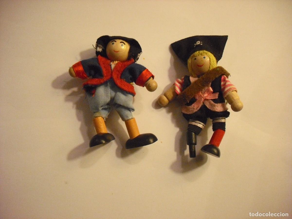 Juguetes antiguos y juegos de colecci&oacute;n: DOS FIGURAS DE PIRATAS DE TRAPO Y MADERA