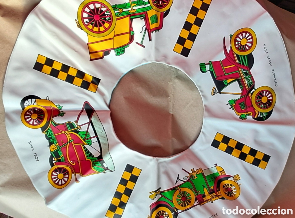 Brinquedos antigos e Jogos de cole&ccedil;&atilde;o: Flotador circular con decoracion coches de &eacute;poca. A&ntilde;os 70