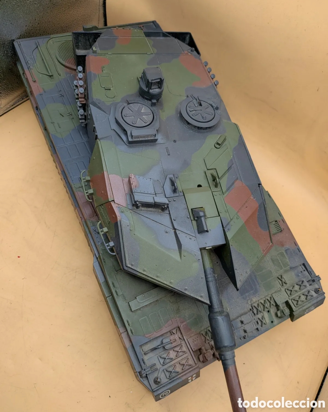 Juguetes antiguos y juegos de colecci&oacute;n: TANQUE LEOPARD 2A6 HOBBIT ENGINE 1:16 - Foto 9