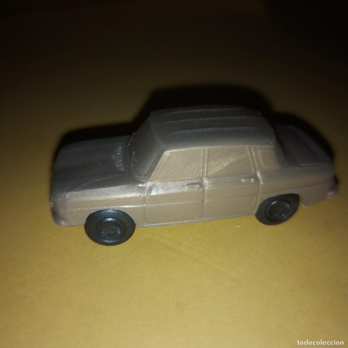 Juguetes antiguos y juegos de colecci&oacute;n: COCHE RENAULT 8, PROMOCION DETERGENTE ESE