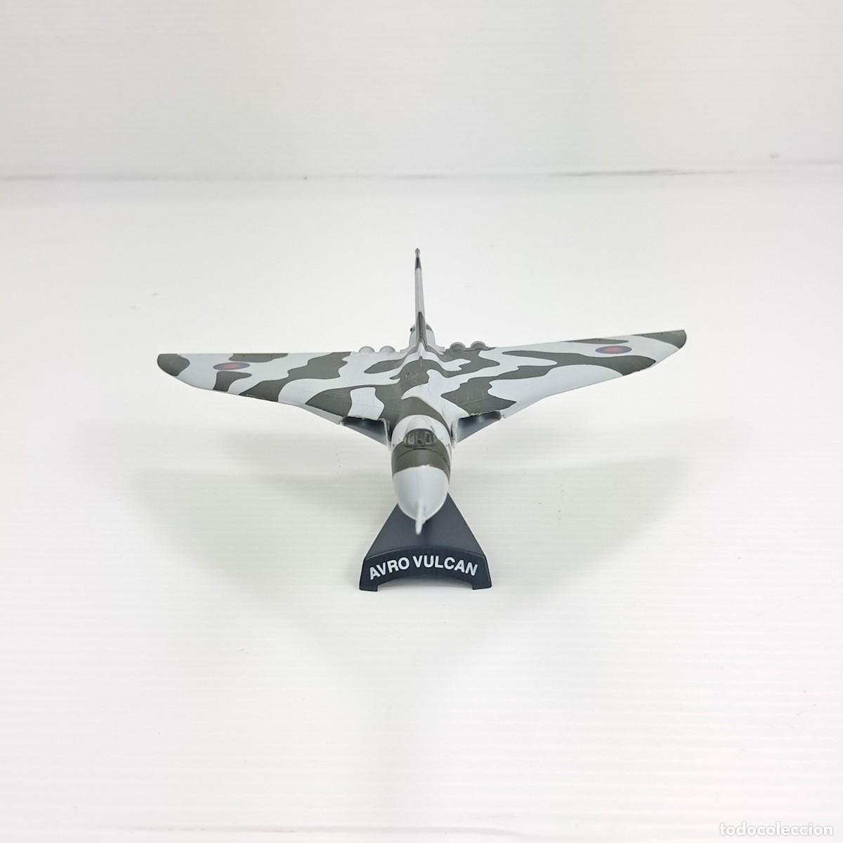 Juguetes antiguos y juegos de colecci&oacute;n: Modellino dell'aereo Avro Vulcan B.2, uno degli aerei pi&ugrave; iconici della Guerra Fredda. Scala 1:234
