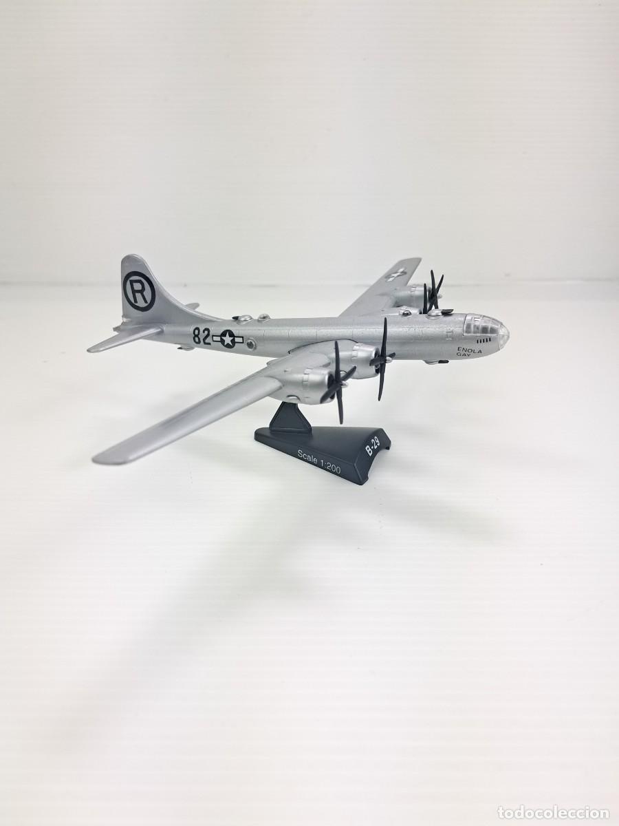 Juguetes antiguos y juegos de colecci&oacute;n: Modellino Boeing B-29 Superfortress &rdquo;Enola Gay&rdquo;, il celebre quadrimotore dell&rsquo;USAAF