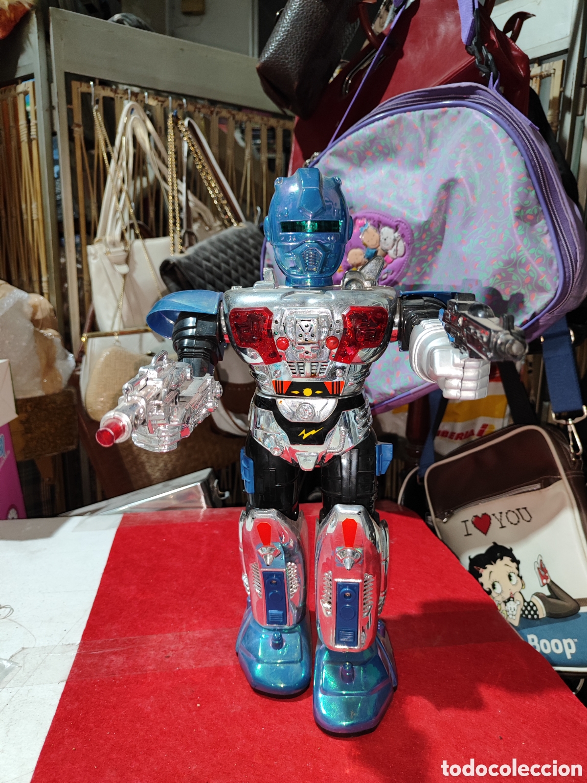 Juguetes antiguos y juegos de colecci&oacute;n: Robot Leader hace luz y sonidos pero no se mueve