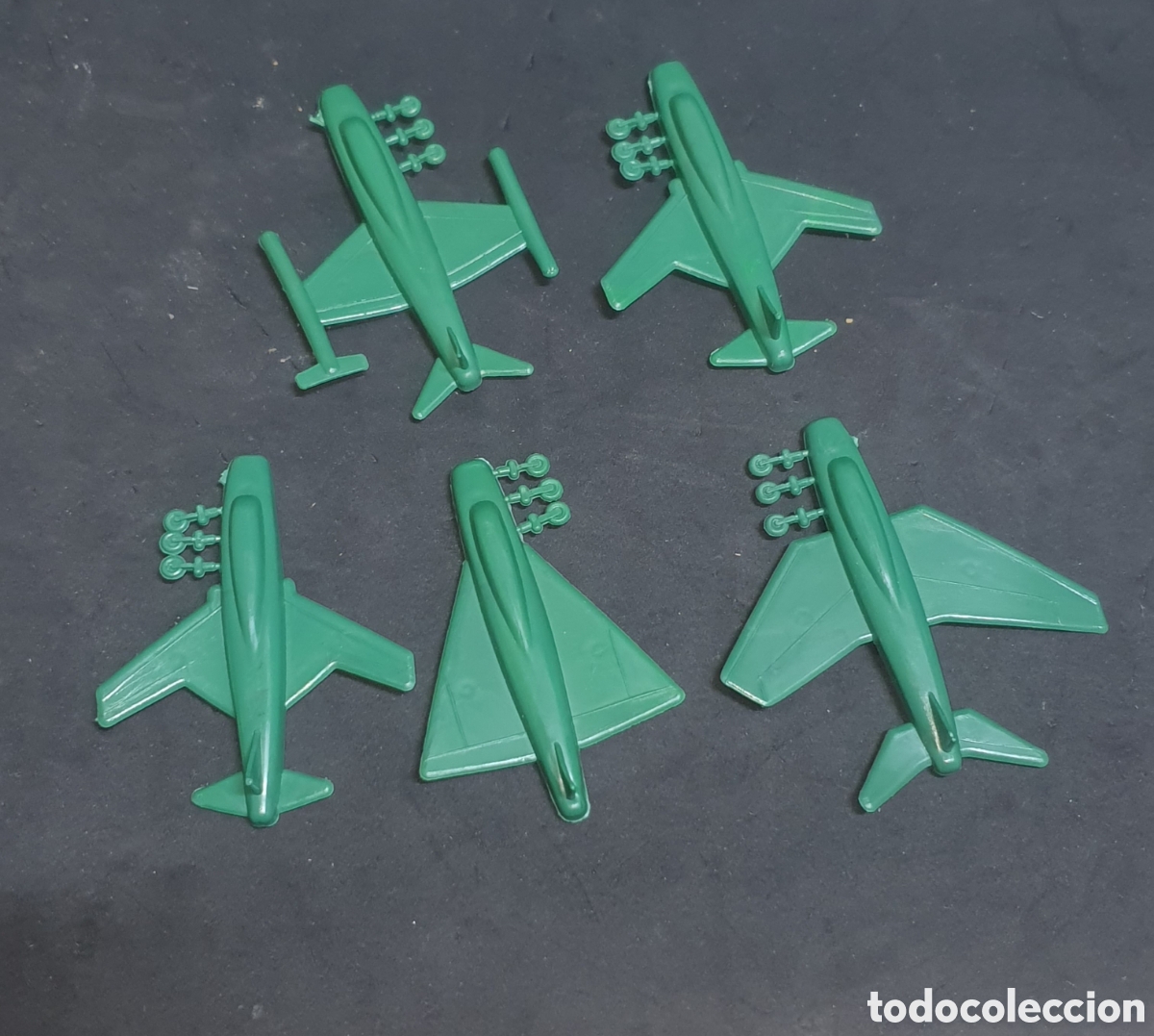 Brinquedos antigos e Jogos de cole&ccedil;&atilde;o: Lote 5 miniaturas aviones de pl&aacute;stico a&ntilde;os 70 nuevos