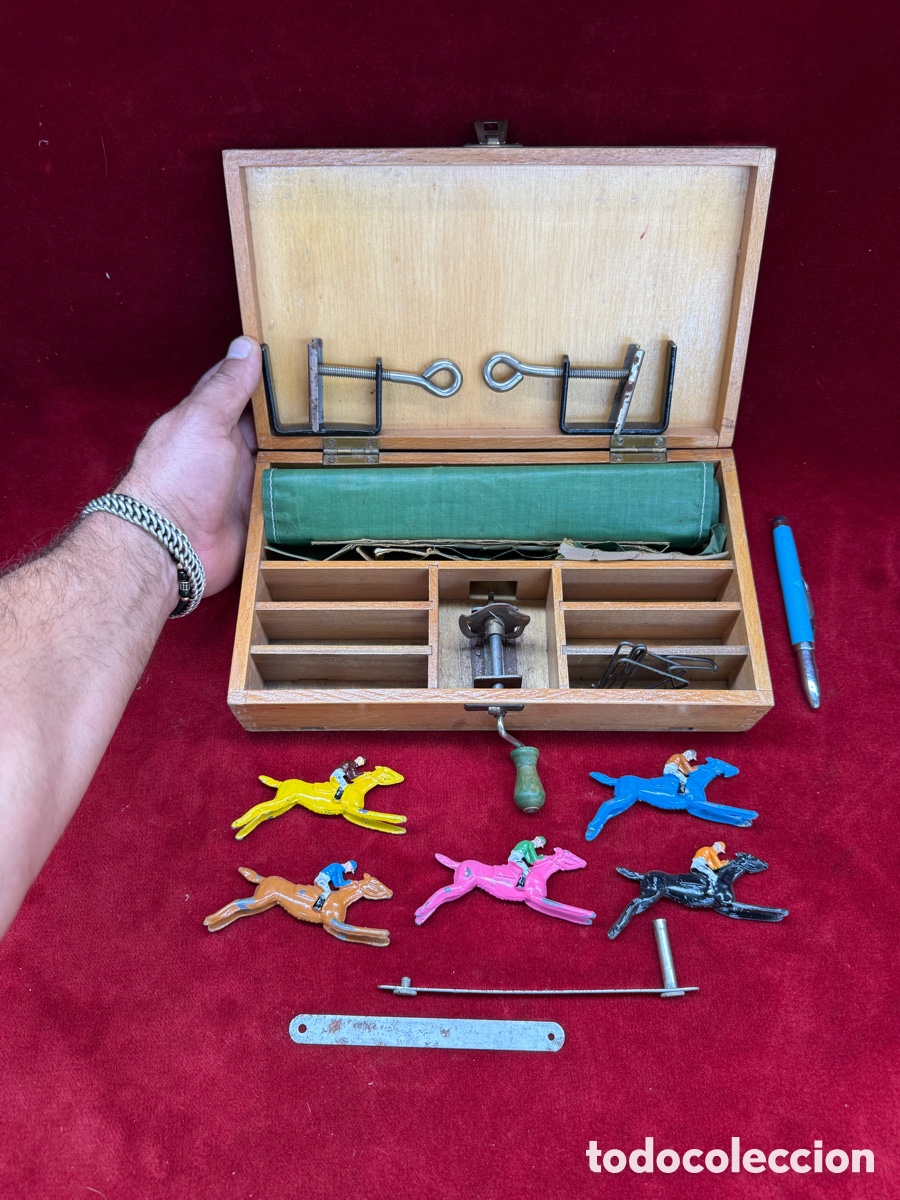 Jouets Anciens et Jeux de collection: Antiguo juguete,Carreras de caballos,50 s,Escalado!