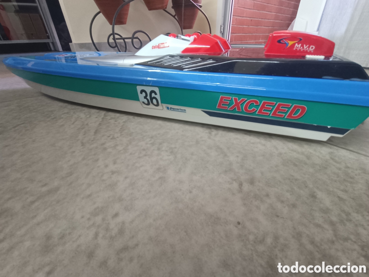 Juguetes antiguos y juegos de colecci&oacute;n: Lancha RC Gigante Apparition Catamar&aacute;n (Para revisar/piezas)