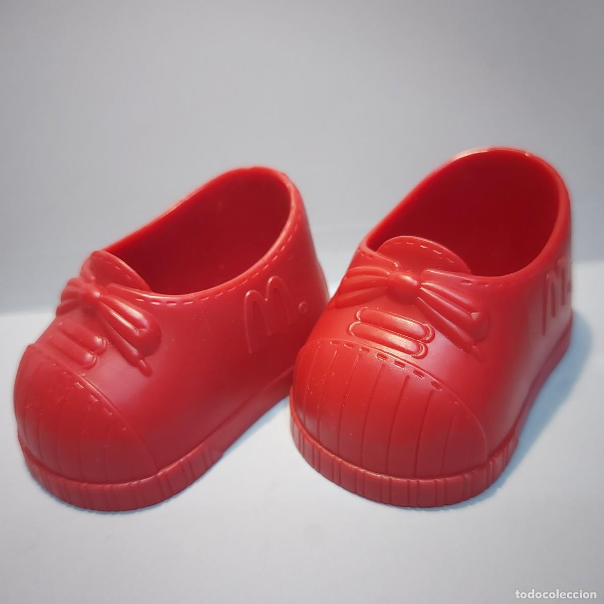 Juguetes antiguos y juegos de colecci&oacute;n: MC Donalds , 2 zapatos