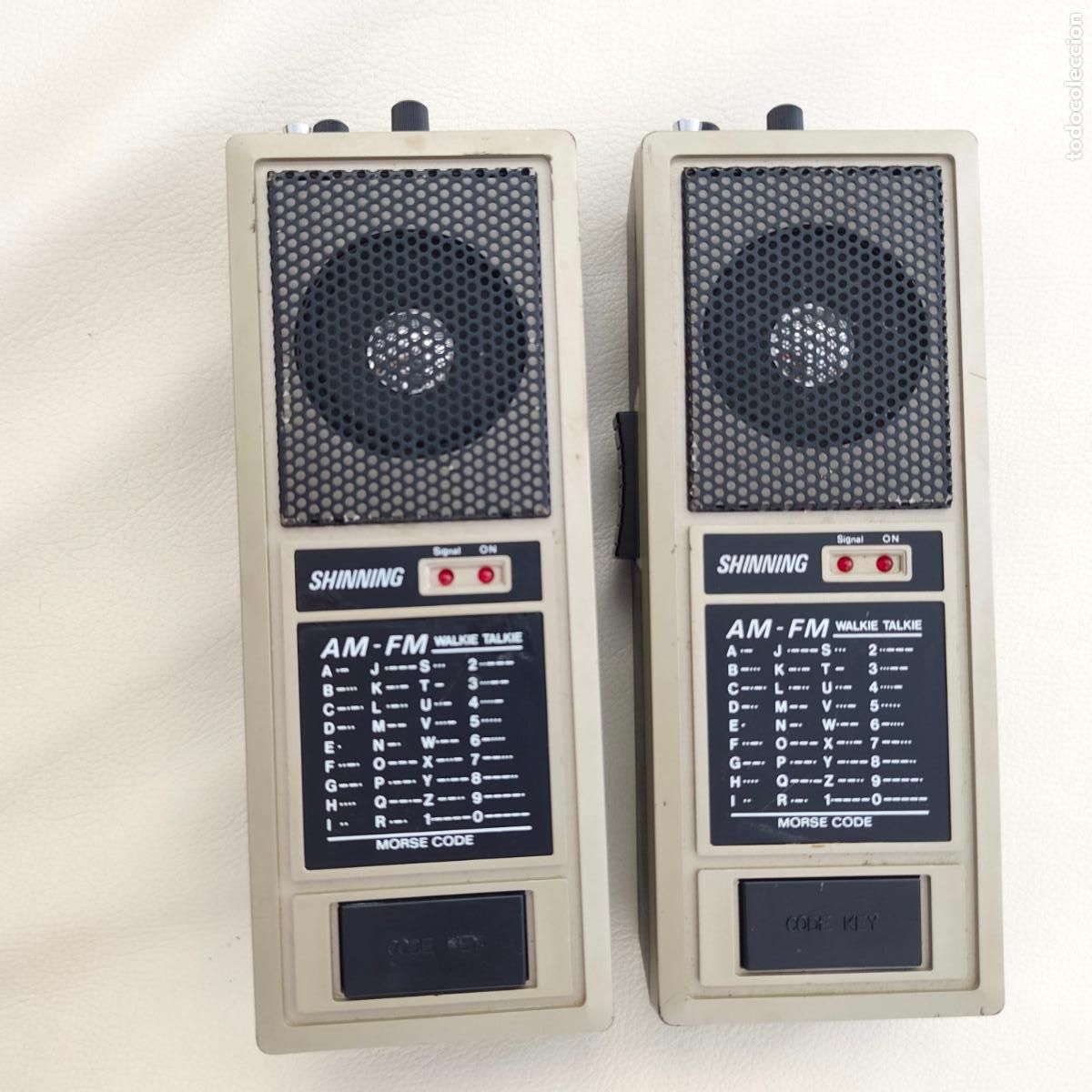 Juguetes antiguos y juegos de colecci&oacute;n: WALKIE TALKIE SET SHINNING am/fm