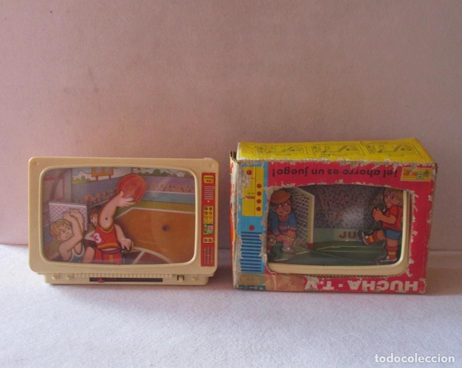 Juguetes antiguos y juegos de colecci&oacute;n: DOS HUCHAS TV BULLYCAN - A&Ntilde;OS 70