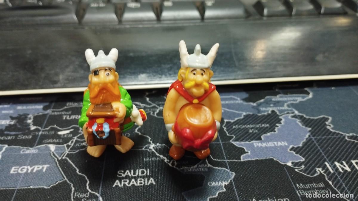 Juguetes antiguos y juegos de colecci&oacute;n: figurillas kinder de coleccion de asterix y obelix
