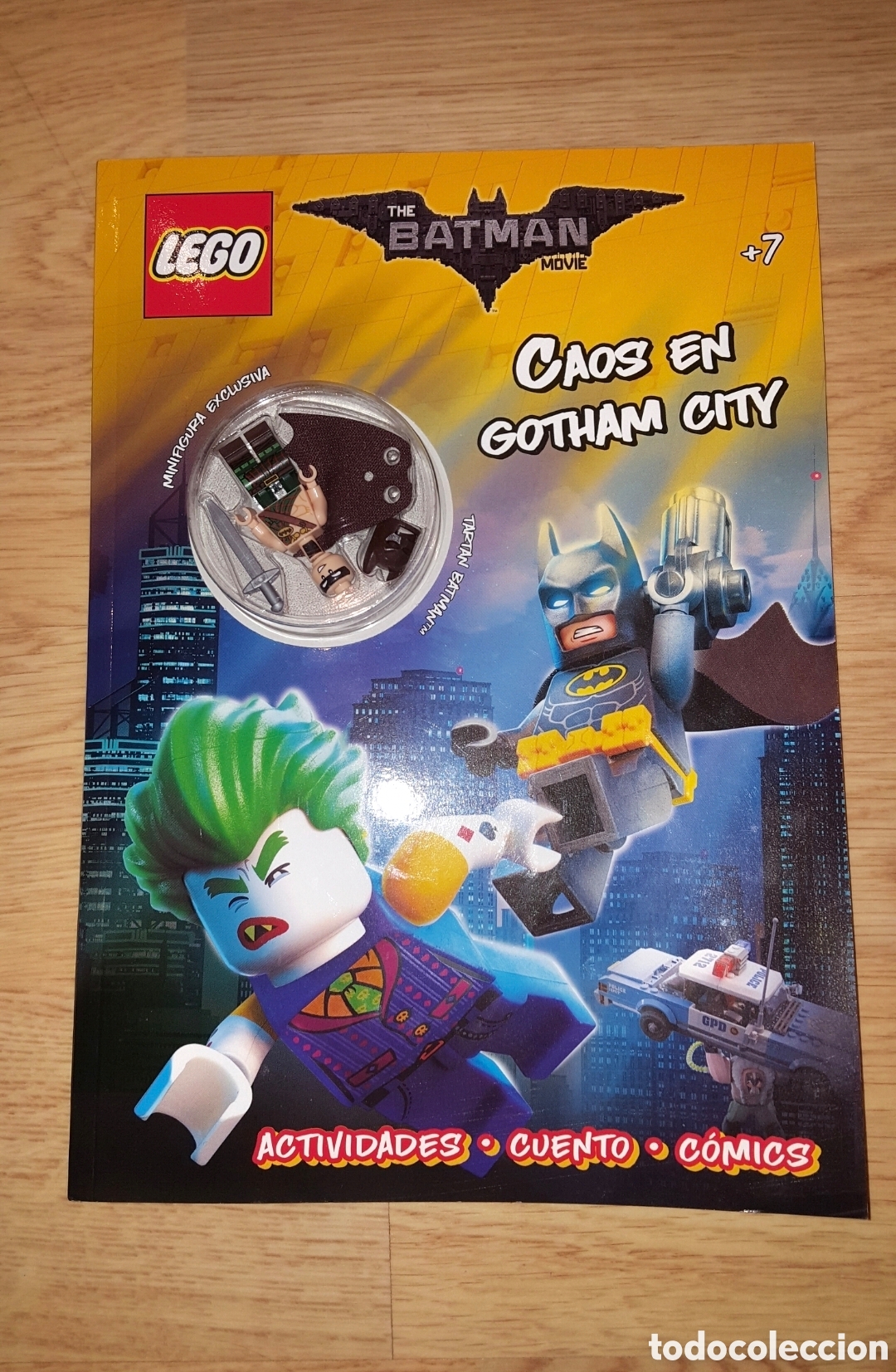 Juguetes antiguos y juegos de colecci&oacute;n: Lego minifigura Batman + libro actividades c&oacute;mic cuento la pel&iacute;cula
