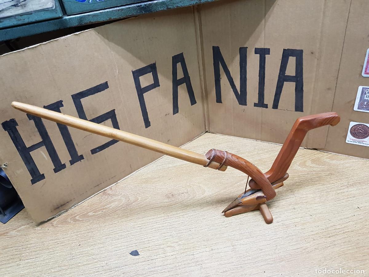 Juguetes antiguos y juegos de colecci&oacute;n: ARADO DE MADERA-LARGO 49 CM