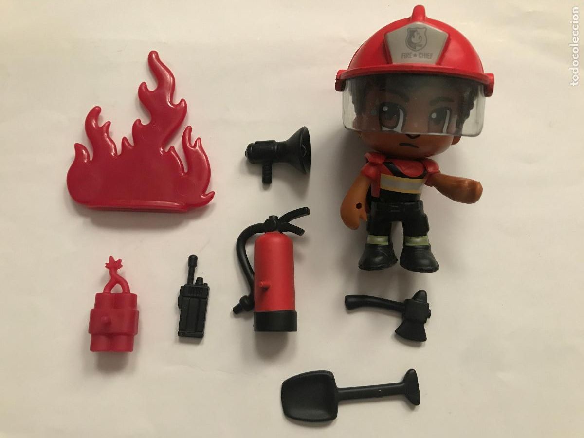 Juguetes antiguos y juegos de colecci&oacute;n: Mu&ntilde;eco Pinypon. Bombero