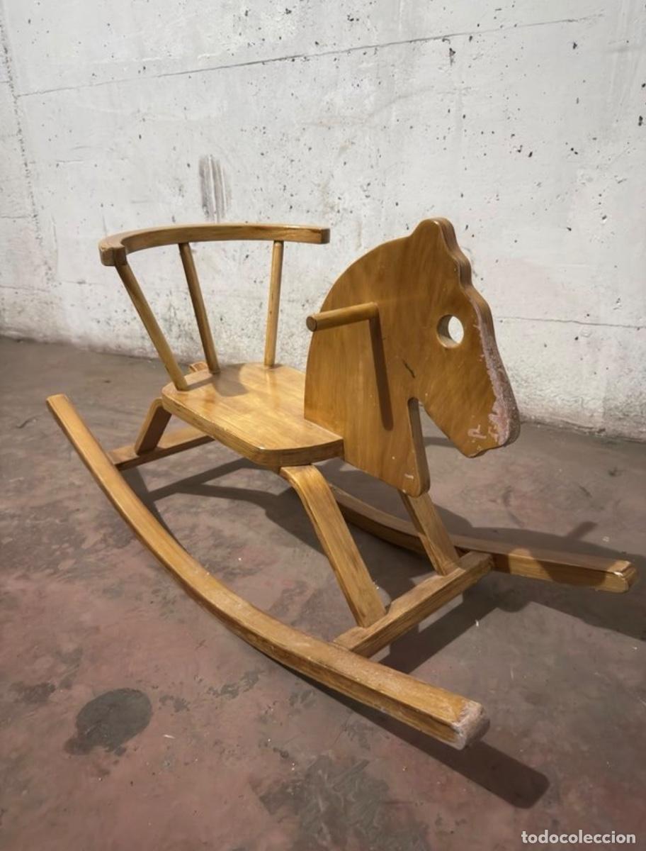 Juguetes antiguos y juegos de colecci&oacute;n: Caballito balanc&iacute;n madera artesanal