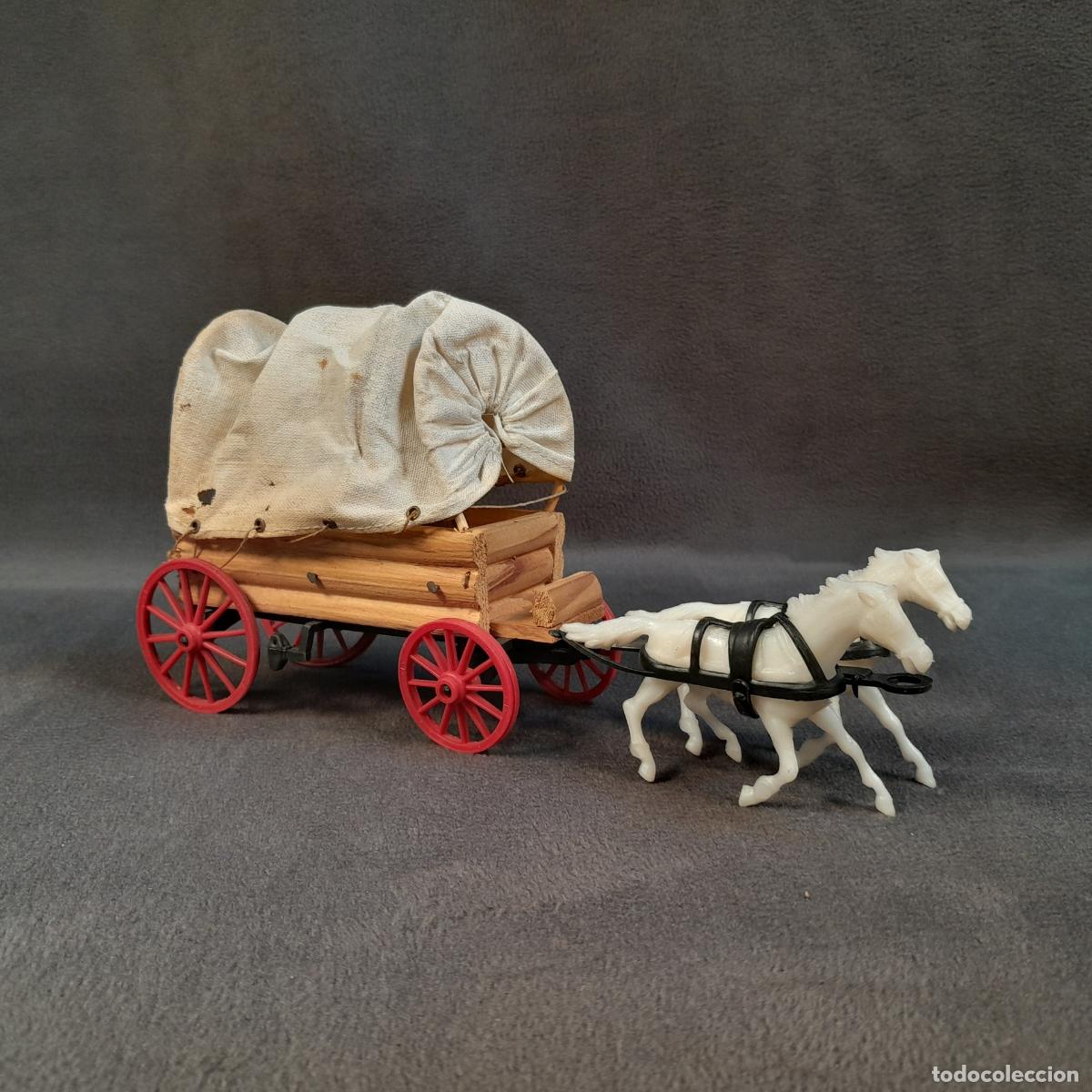 Antique Toys and Collectible Games: CARRO DE TAPA. MADERA Y PL&Aacute;STICO. 1970