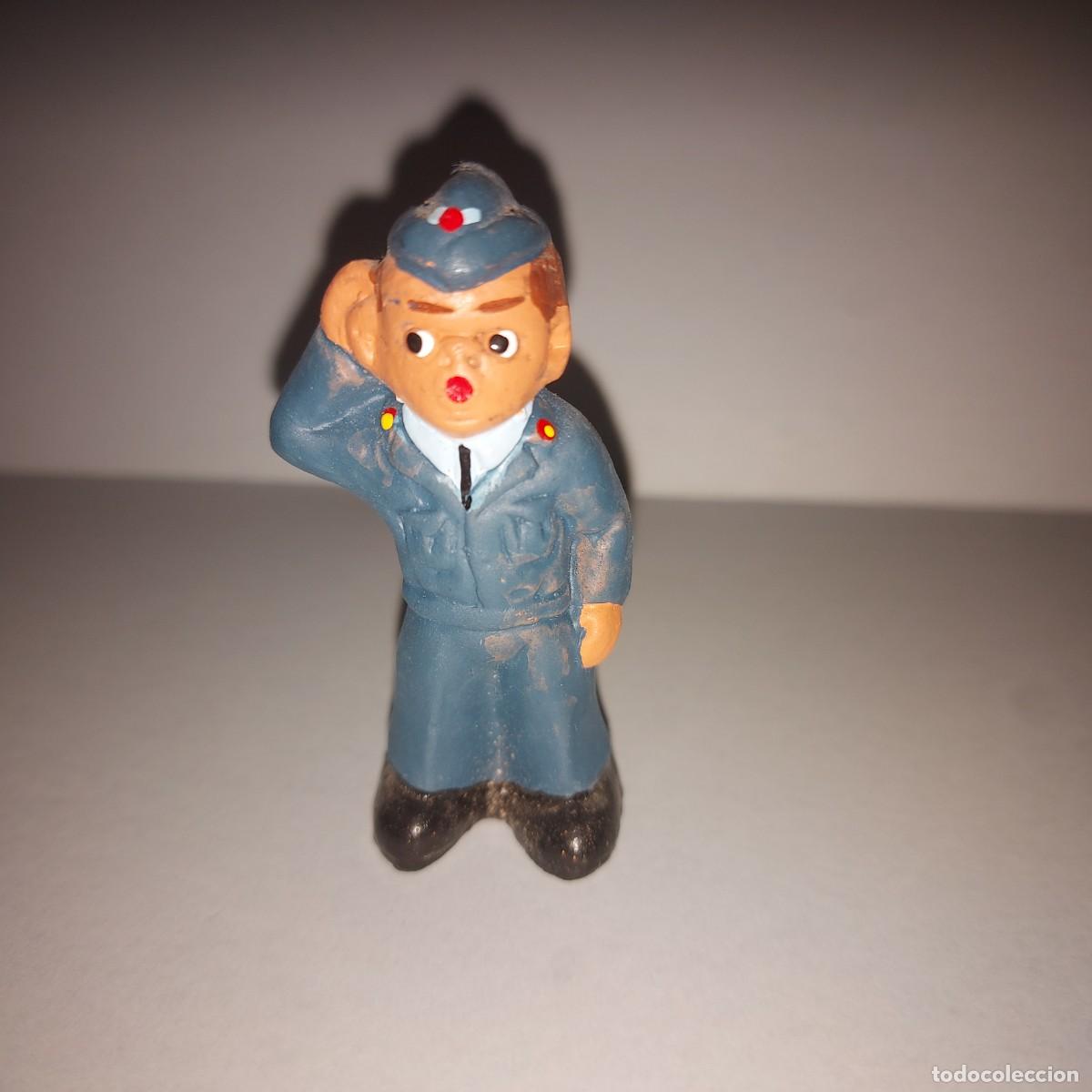 Juguetes antiguos y juegos de colecci&oacute;n: SOLDADO DE AVIACION Figura mu&ntilde;eco barro terracota