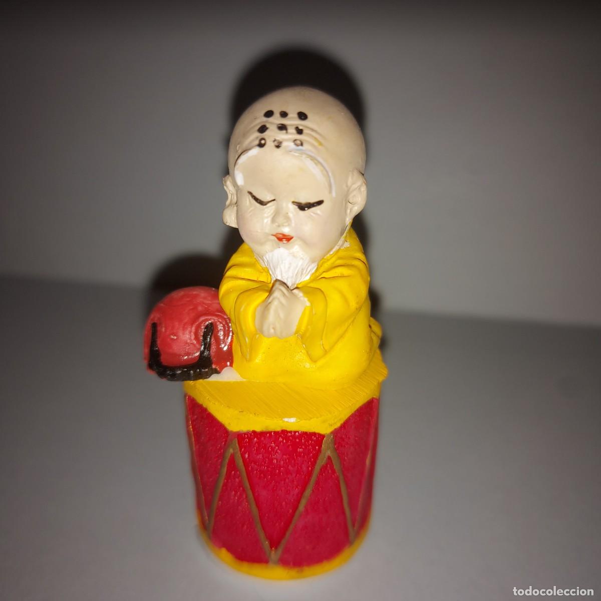 Juguetes antiguos y juegos de colecci&oacute;n: SACAPUNTAS DE BARRO, BUDA