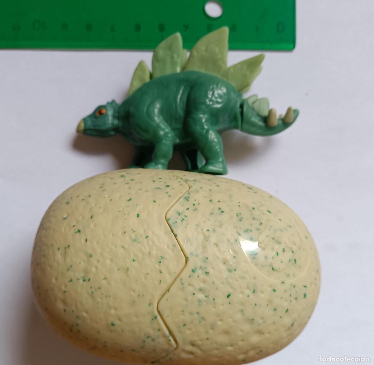 Juguetes antiguos y juegos de colecci&oacute;n: jurassic park camp campamento dinosaurio pelicula mu&ntilde;eco huevo dino baby bebe happy meal mcdonalds