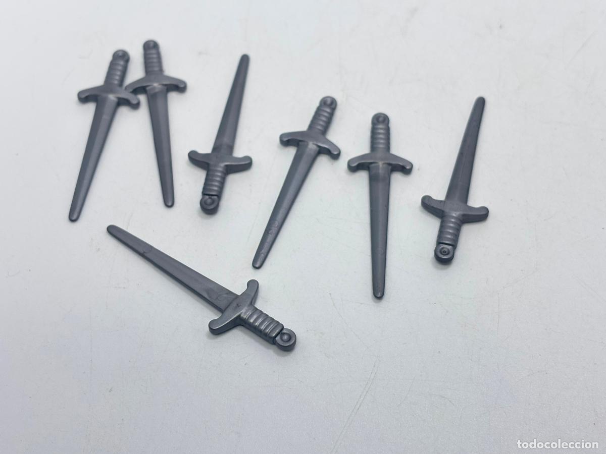 Juguetes antiguos y juegos de colecci&oacute;n: Playmobil lote espada medieval caballero