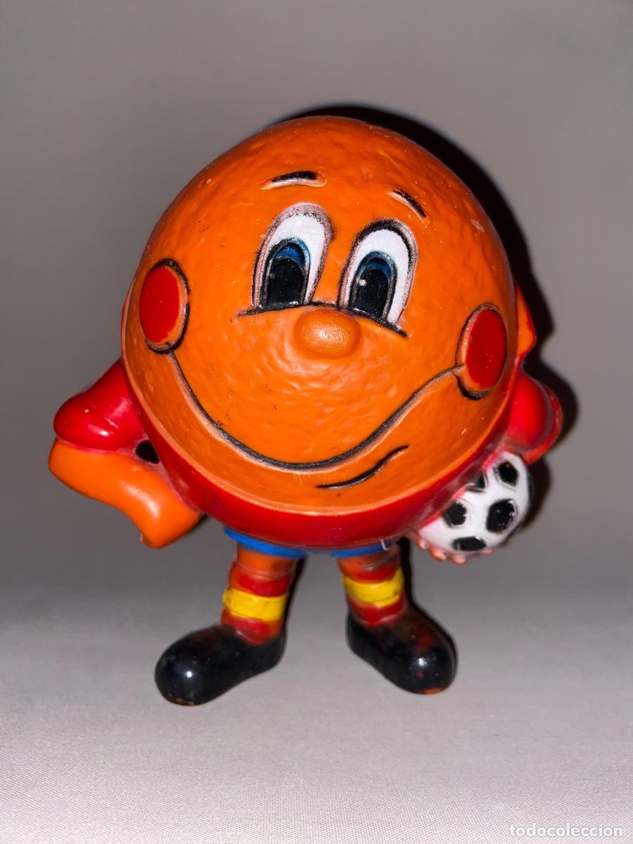 Juguetes antiguos y juegos de colecci&oacute;n: ANTIGUA FIGURA &ldquo; NARANJITO &ldquo; HUCHA MUNDIAL F&Uacute;TBOL 82