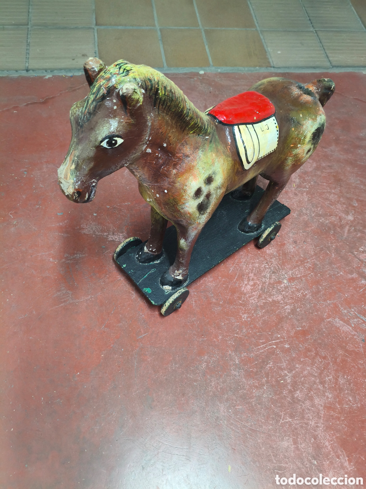Jouets Anciens et Jeux de collection: Gran Caballo de Arrastre Antiguo de Cart&oacute;n Piedra (A&ntilde;os 40-50)72 cm de Alto - 100% Original