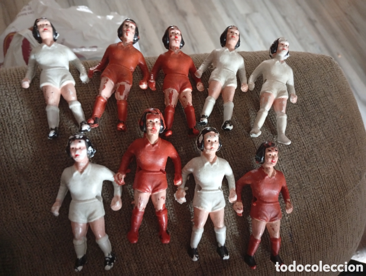 Juguetes antiguos y juegos de colecci&oacute;n: Figuras antiguas de futbolin