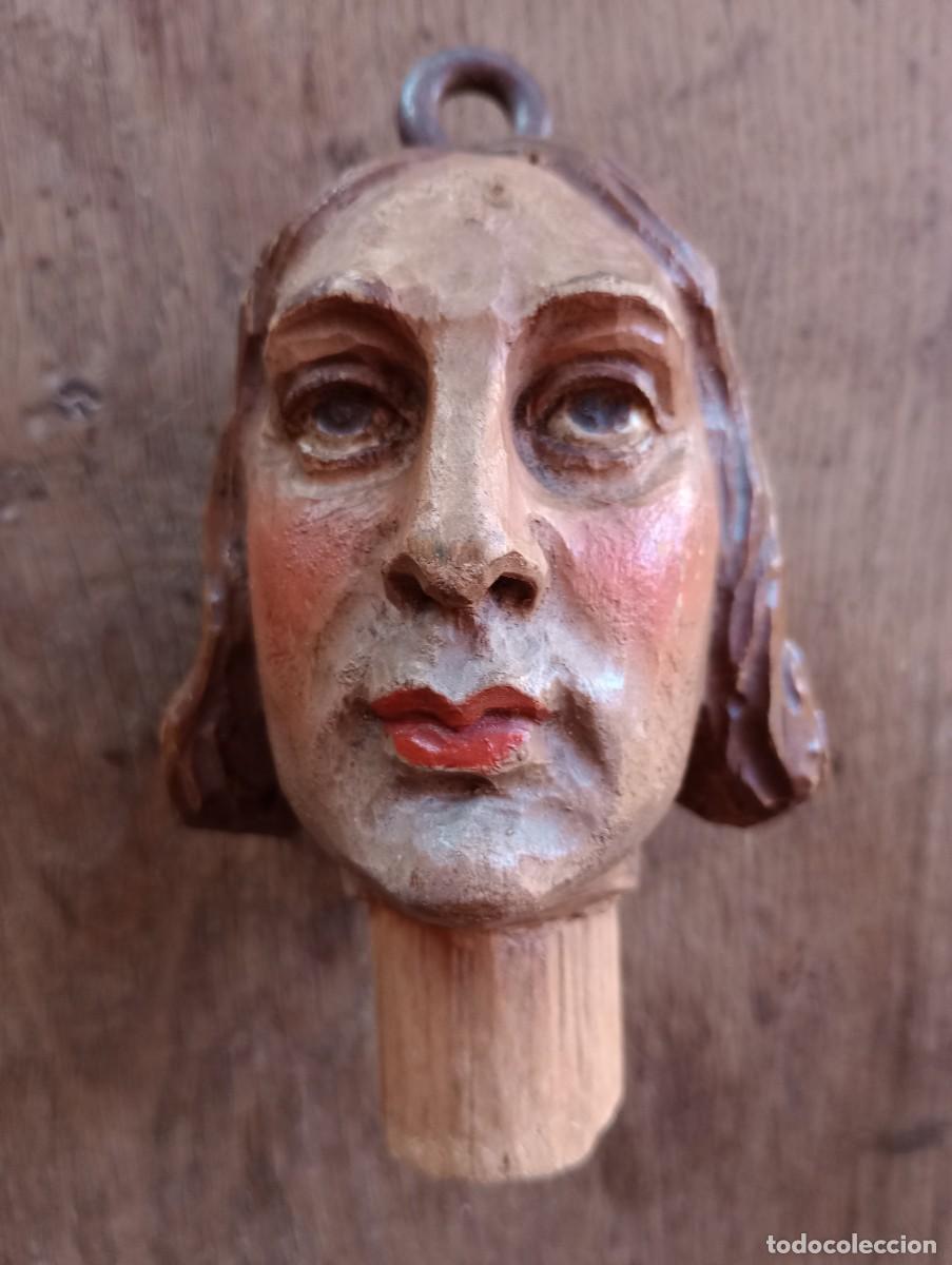 Juguetes antiguos y juegos de colecci&oacute;n: Cabeza de marioneta de varilla siglo XIX, madera tallada y policromada.