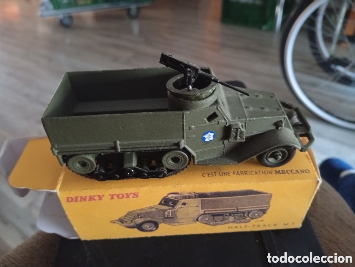 Juguetes antiguos y juegos de colecci&oacute;n: Cami&oacute;n militar DINKY toys nuevo