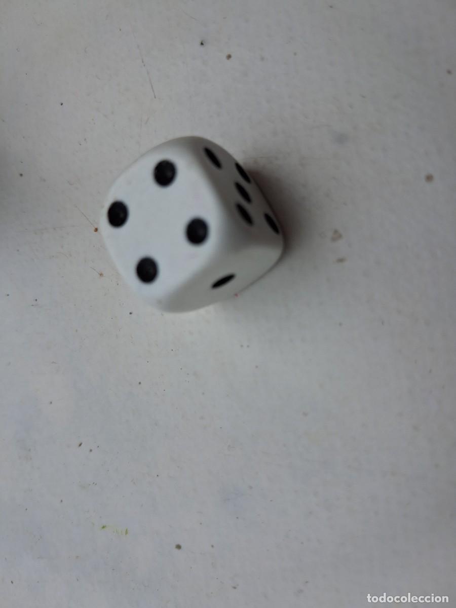 Juguetes antiguos y juegos de colecci&oacute;n: Dado 1,50 cms - tipo diset vintage 90&acute;s