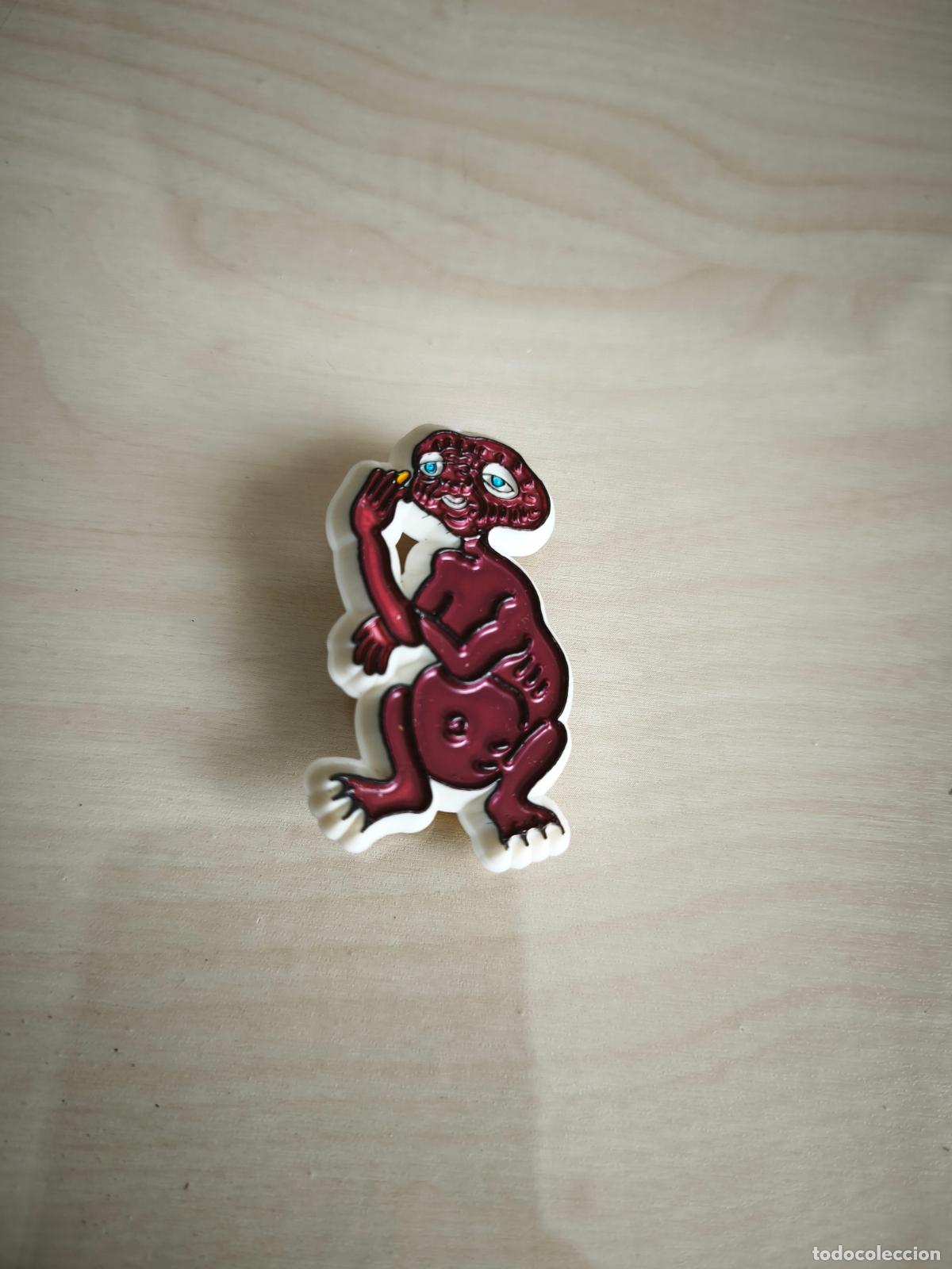 Juguetes antiguos y juegos de colecci&oacute;n: Antiguo y raro broche de ET el Extraterrestre de 4 cms. Articulo promocional .