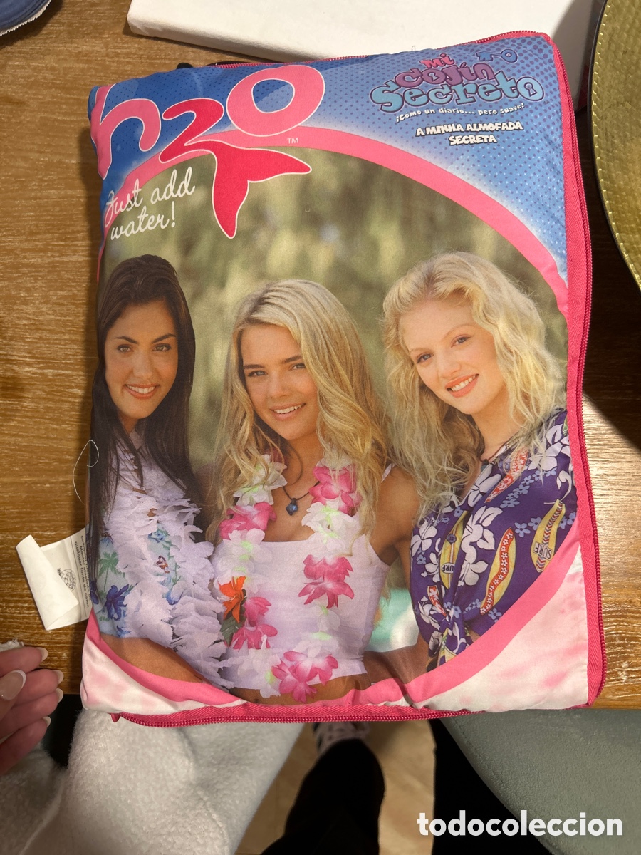 Juguetes antiguos y juegos de colecci&oacute;n: Coj&iacute;n sirenas h2o con cuaderno dentro