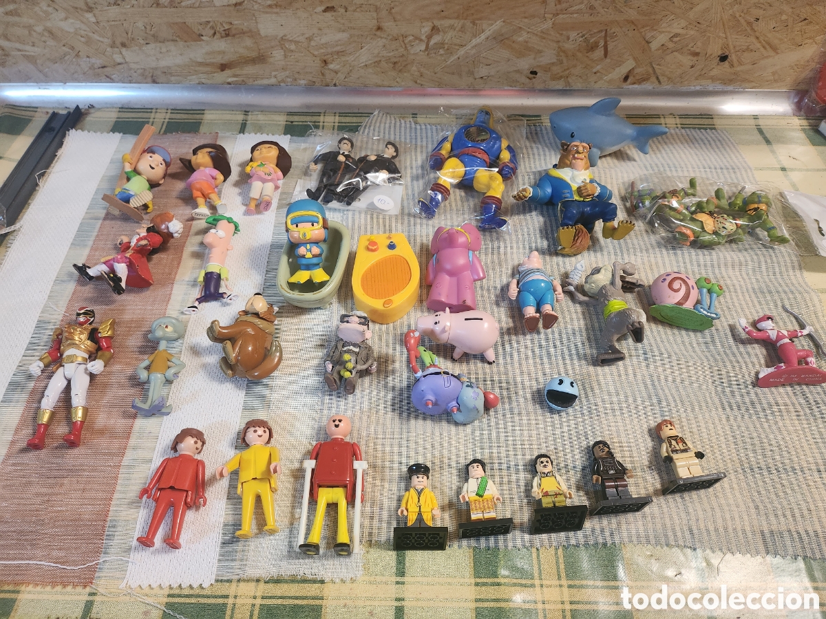 Juguetes antiguos y juegos de colecci&oacute;n: 35 figuras de goma y pvc