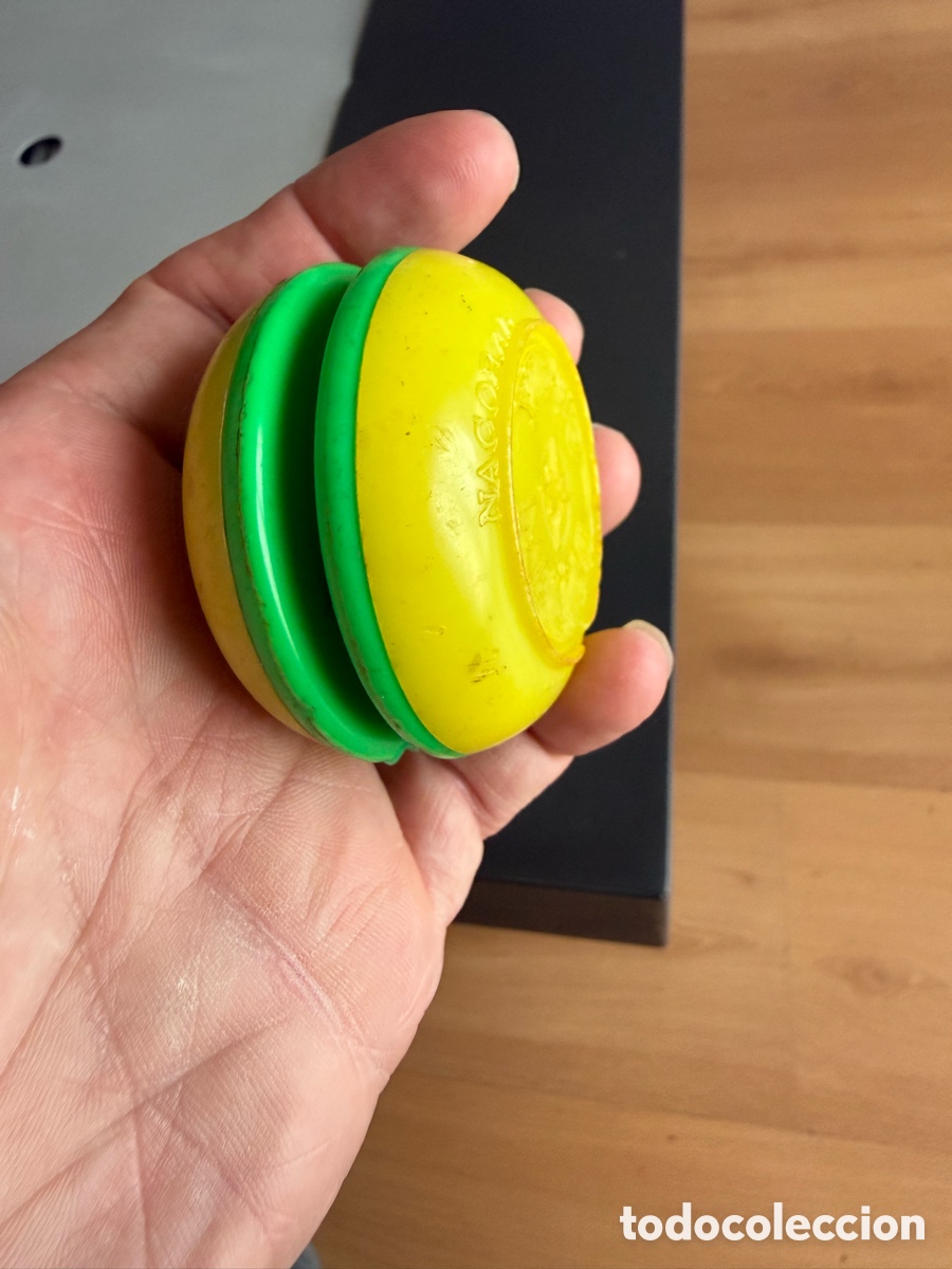 Juguetes antiguos y juegos de colecci&oacute;n: YO-YO M&Aacute;GICO. NACORAL Amarillo y verde