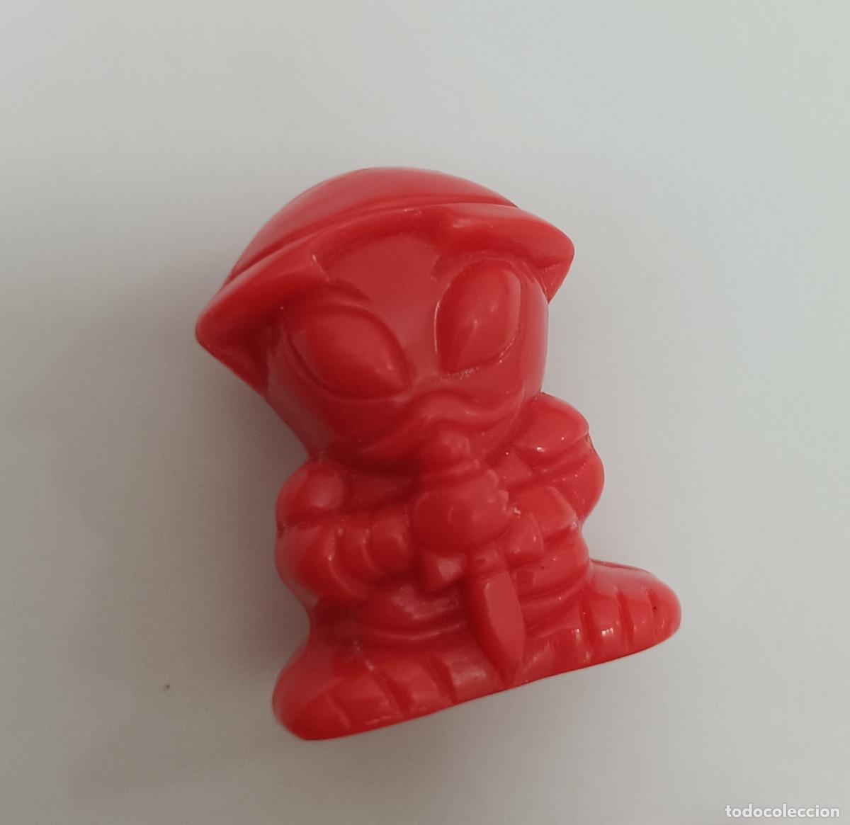 Juguetes antiguos y juegos de colecci&oacute;n: 30 guerrero PHOSKITOS GOGO GOGO'S ALIEN MAGIC BOX PASTELITO MU&Ntilde;ECO FIGURA espada PHOSKITO ALIENS