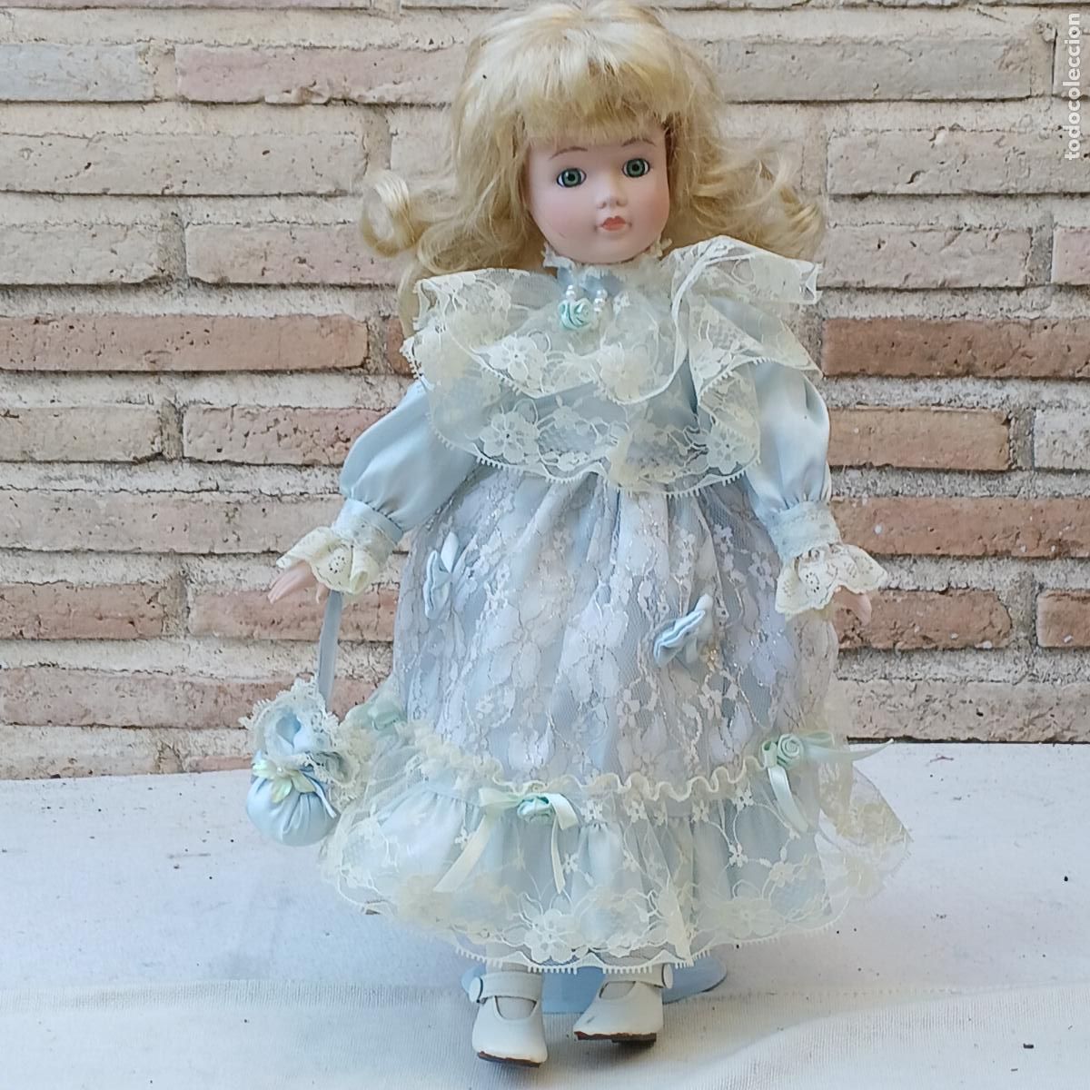 Juguetes antiguos y juegos de colecci&oacute;n: 2 ) MU&Ntilde;ECA GRANDE VESTIDA DE COLECCION.
