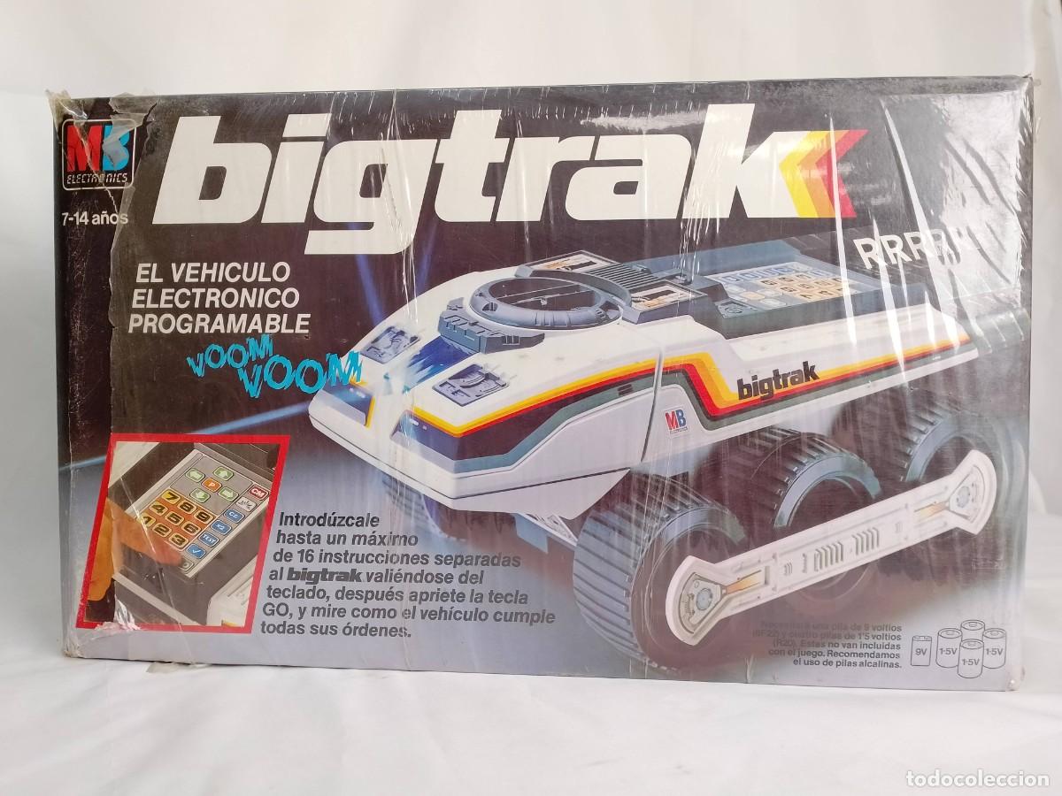 Juguetes antiguos y juegos de colecci&oacute;n: MB. BIGTRAK. VEH&Iacute;CULO PROGRAMABLE EN SU CAJA. 1979