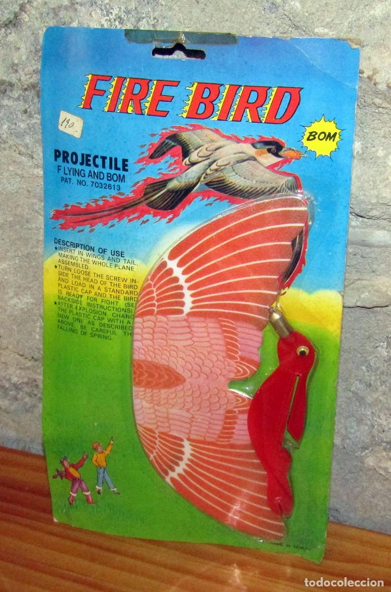 Juguetes antiguos y juegos de colecci&oacute;n: ANTIGUO BLISTER JUGUETE VOLADOR FIRE BIRD &rdquo;PROJECTILE FLYING AND BOM&rdquo; - A&ntilde;os 70/80