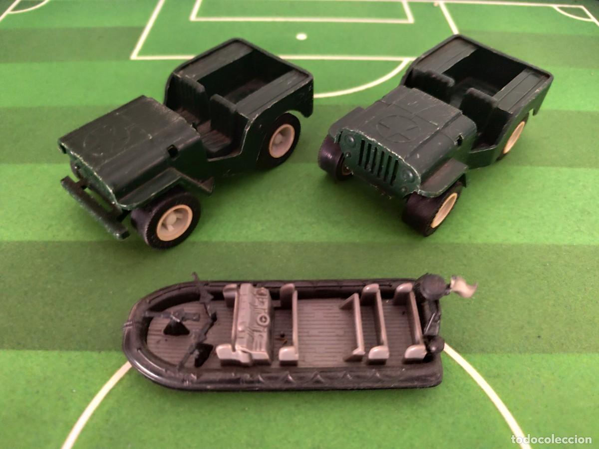 Juguetes antiguos y juegos de colecci&oacute;n: 2 Jeep Willys de Rico (Muy usado e incompletos) + Lancha militar sin marca