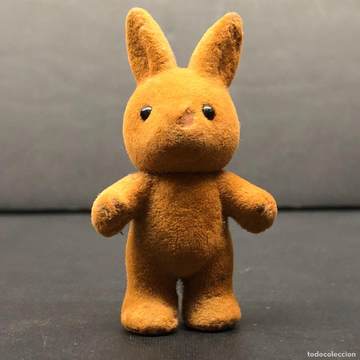 Juguetes antiguos y juegos de colecci&oacute;n: FIGURA DE LA FAMILIA DE CONEJOS MAPLE TOWN - FOREST FAMILIES - 1980'S - VINTAGE - 6 CM / 1586