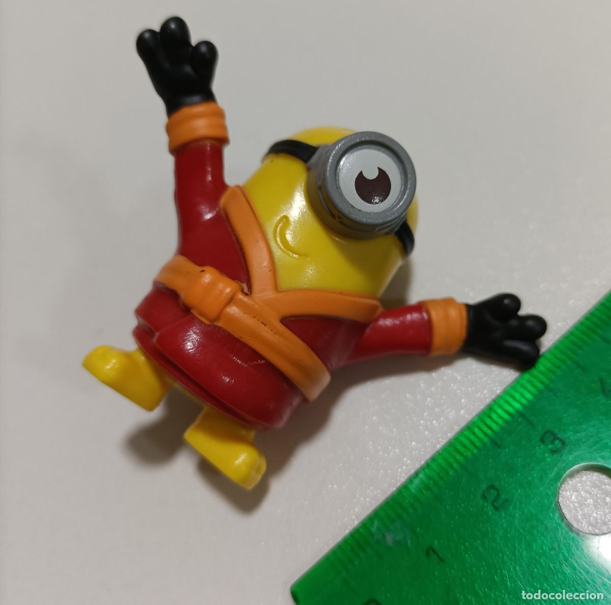 Juguetes antiguos y juegos de colecci&oacute;n: minions happy meal mcdonalds mc donald albornoz o bata mu&ntilde;eco figura promocional figurita