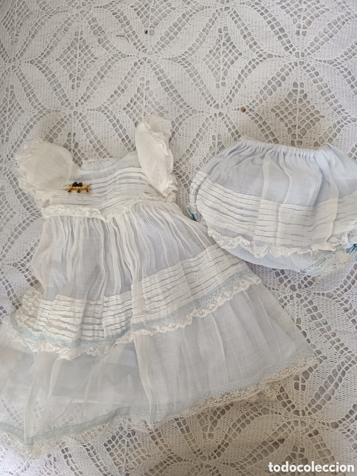 Juguetes antiguos y juegos de colecci&oacute;n: Vestido y enagua pantal&oacute;n para mu&ntilde;eca antigua