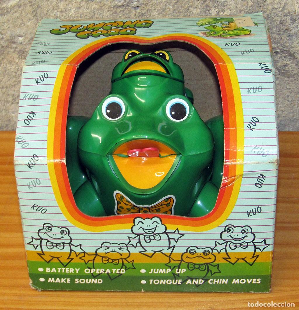 Juguetes antiguos y juegos de colecci&oacute;n: JUMPING FROG - ANTIGUA RANA A PILAS QUE SALTA Y CROA - NUEVA Y EN SU CAJA - FUNCIONANDO - TAIWAN