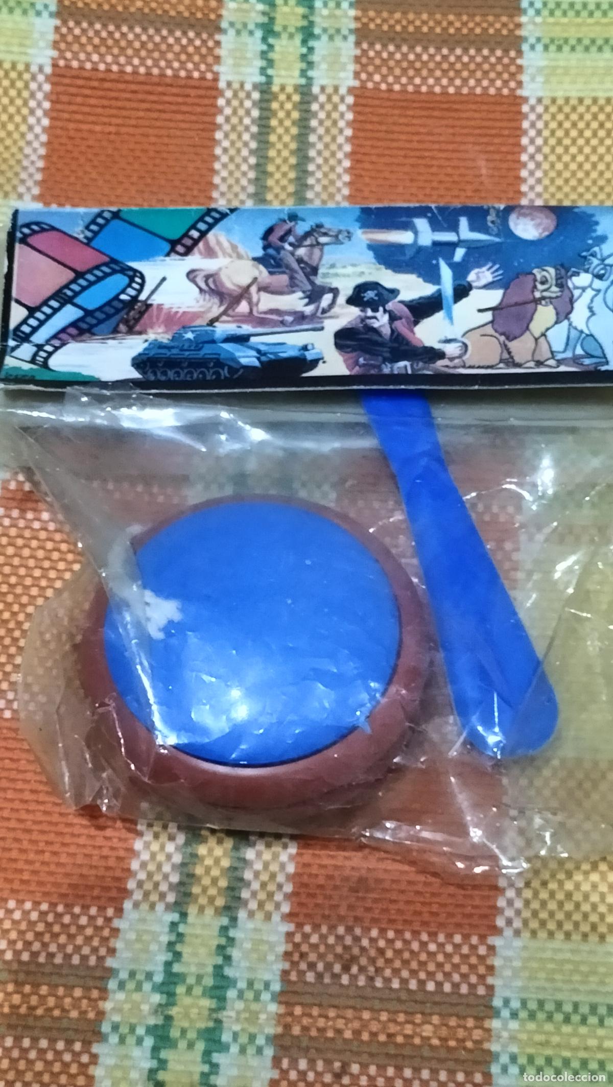 Juguetes antiguos y juegos de colecci&oacute;n: ANTIGUO YO-YO EN SU BOLSA