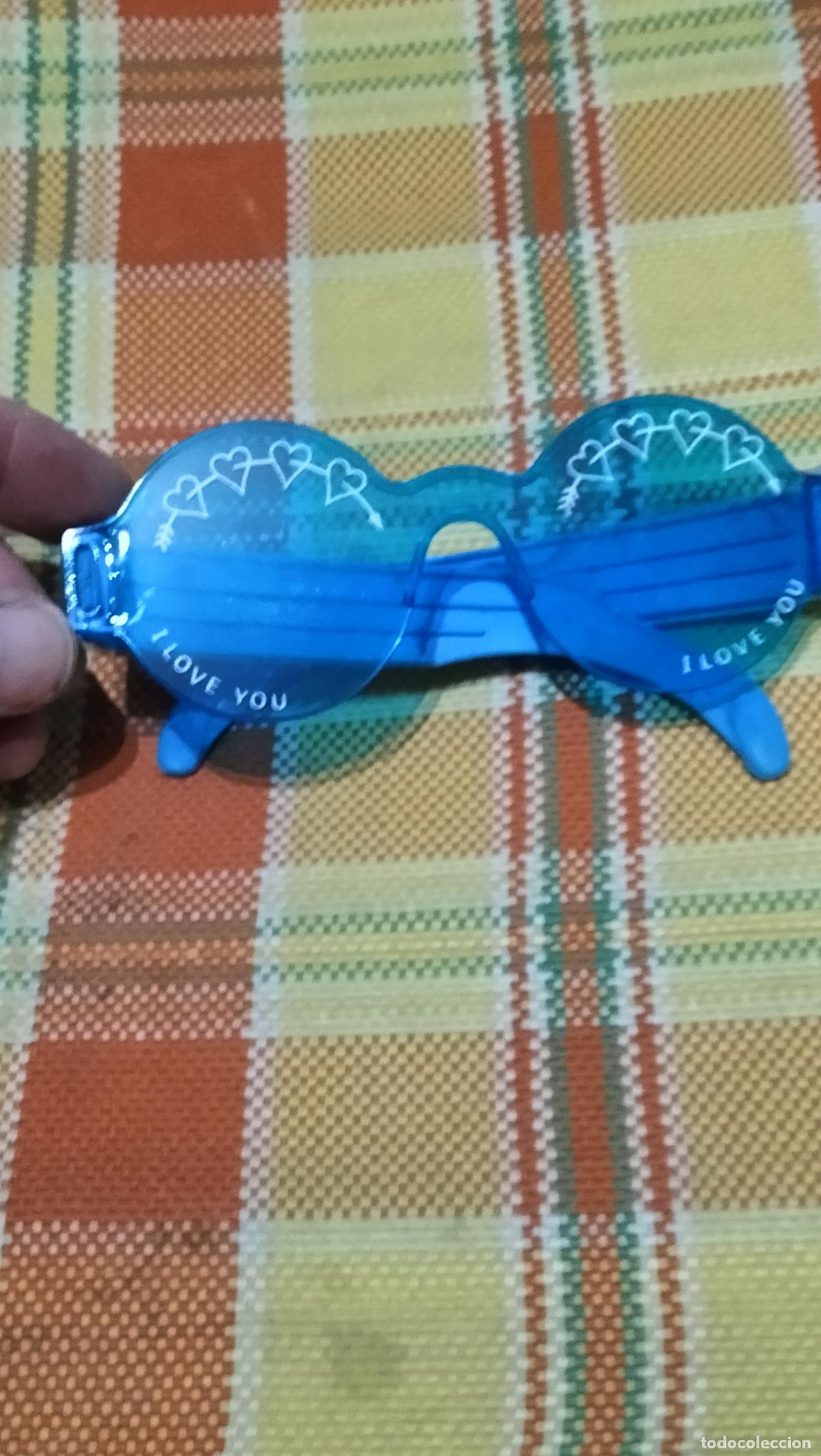Juguetes antiguos y juegos de colecci&oacute;n: ANTIGUAS GAFAS DE VENTA EN LOS KIOSKOS