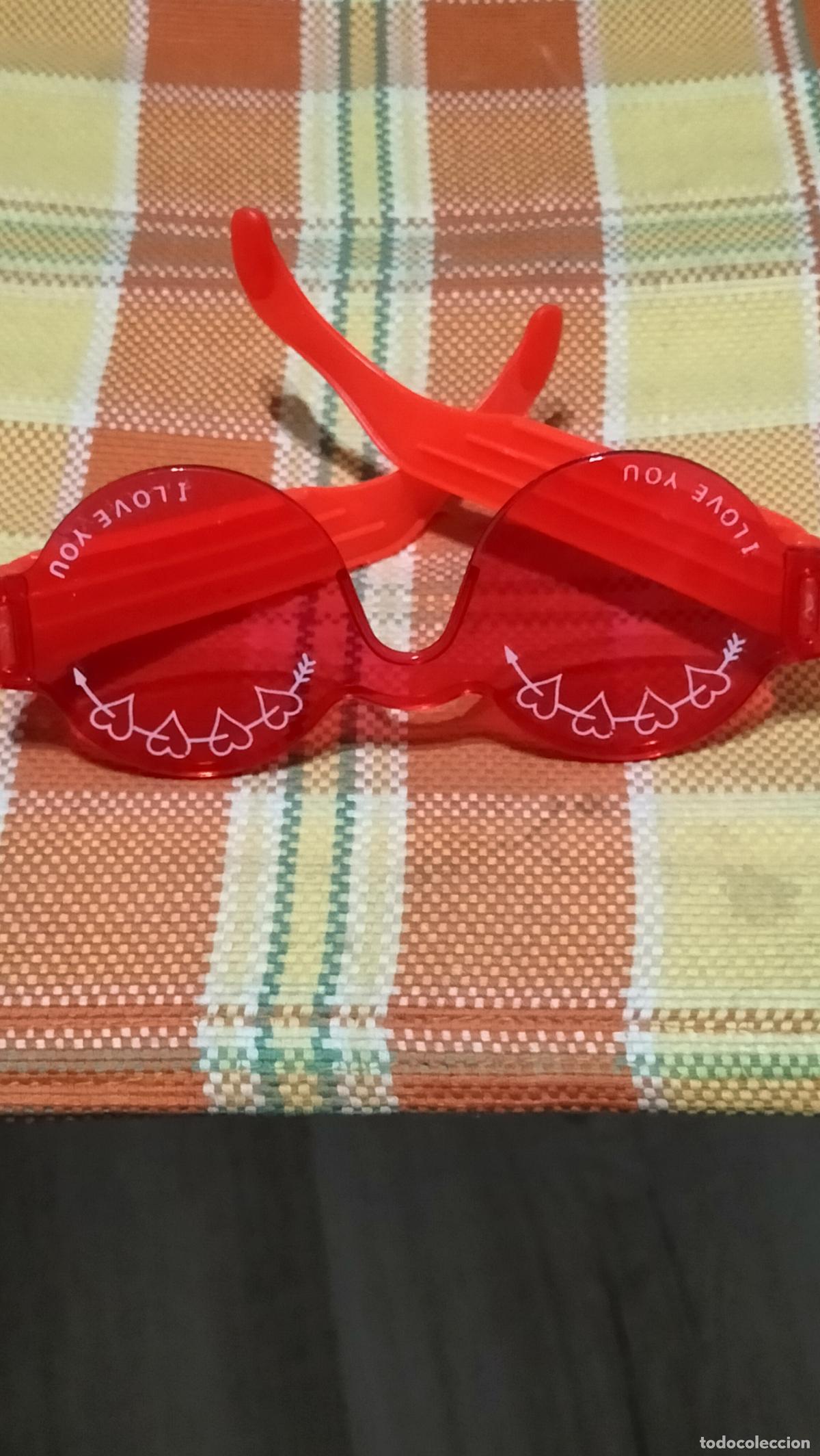 Juguetes antiguos y juegos de colecci&oacute;n: ANTIGUAS GAFAS DE VENTA EN LOS KIOSKOS