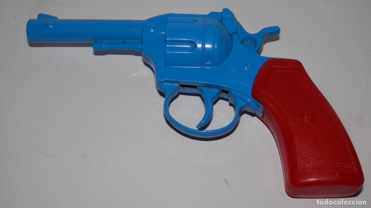 Juguetes antiguos y juegos de colecci&oacute;n: PISTOLA GIBIE FABRICADA POR LA GUILOY