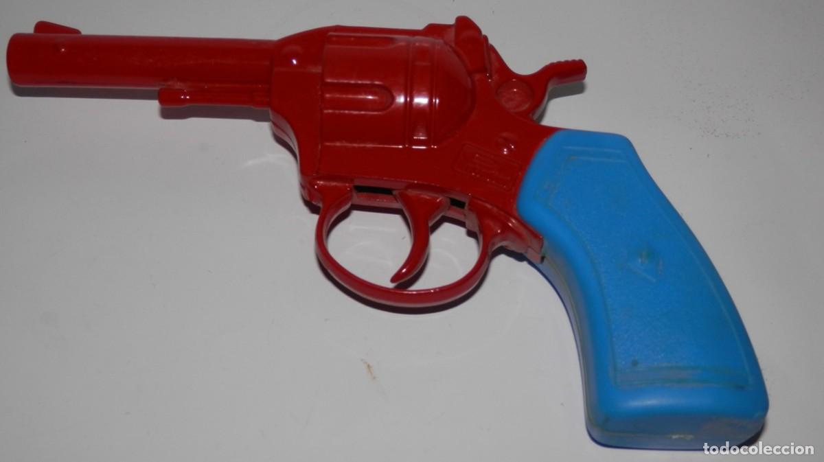 Juguetes antiguos y juegos de colecci&oacute;n: PISTOLA GIBIE FABRICADA POR LA GUILOY