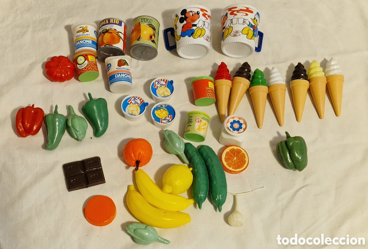 Juguetes antiguos y juegos de colecci&oacute;n: Lote Comiditas de Pl&aacute;stico Vintage / Retro A&ntilde;os 70-80 (Danone, Frigo, Disney)