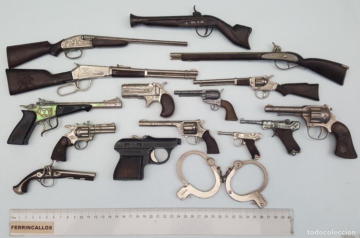 Juguetes antiguos y juegos de colecci&oacute;n: LOTE 15 PISTOLAS/RIFLES REDONDO (FOTOS 1-2) + 2 PISTOALS AVC (3-4) + RESTOS REDONDO (FOTOS 5-6)